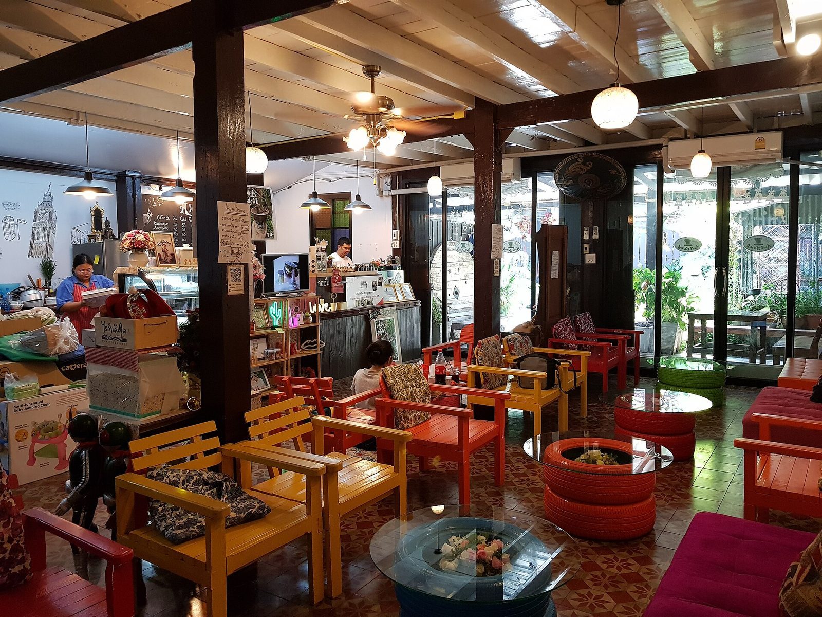 Svenskar och nordbor i Chiang Mai — nätverk och gemenskap