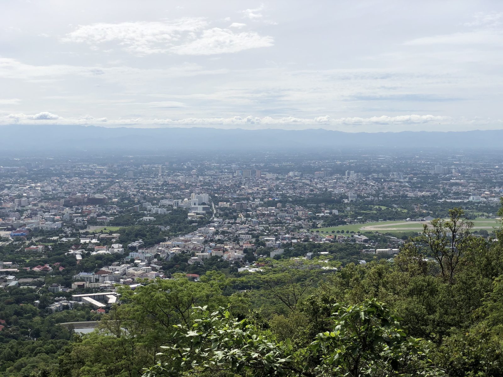 Burning season i Chiang Mai — rökperioden februari till april