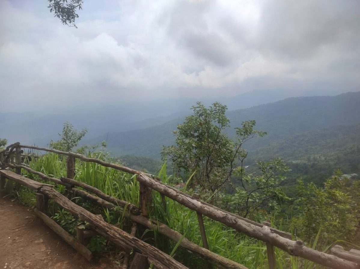 Regnperioden i Chiang Mai — juni till oktober