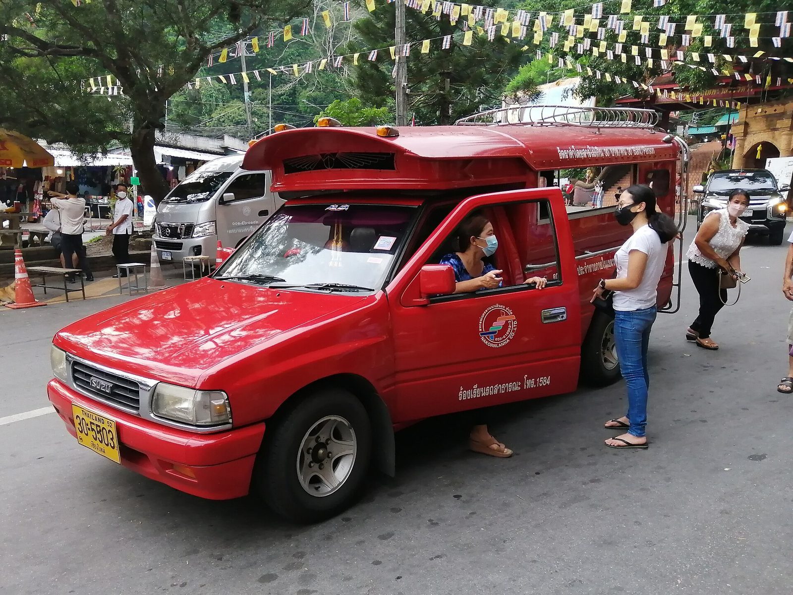 Röda songthaew i Chiang Mai – så fungerar de